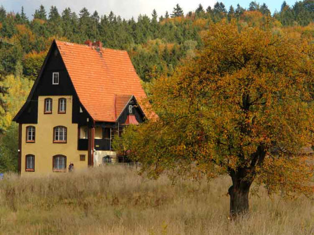 Wittig-Haus im Herbst